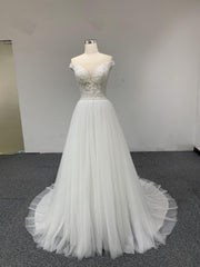 Plus Size A-Line Bridal Tulle Dress