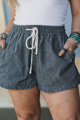 Plus Size Contrast Drawstring Elastic Waist Denim Shorts