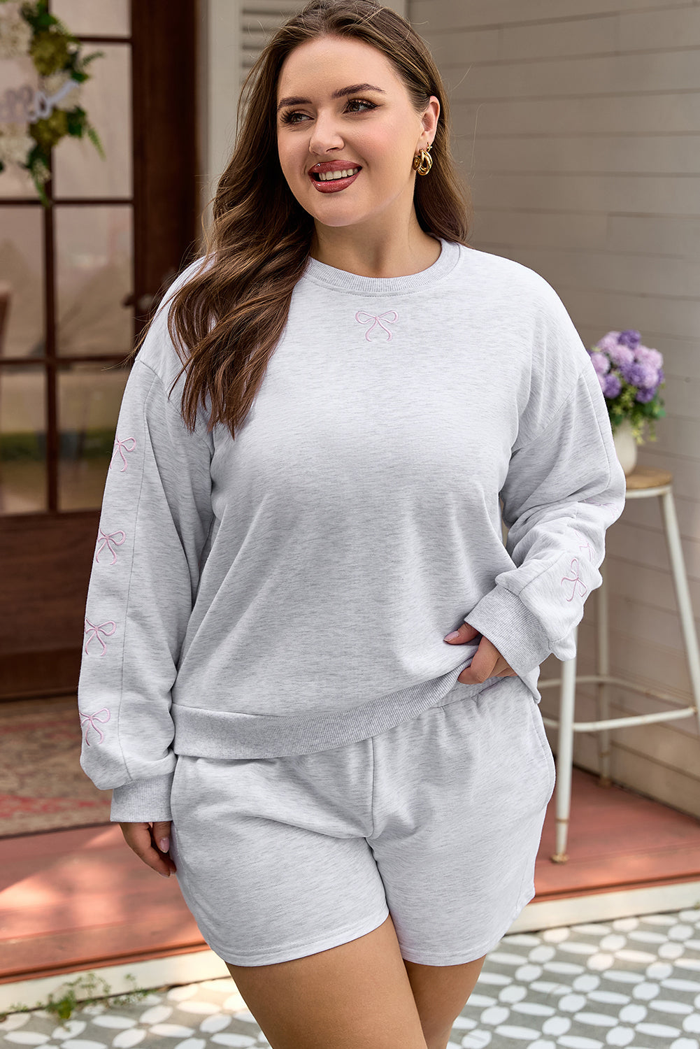 Plus Size Bow Embroidered Puff Sleeve Shorts Set