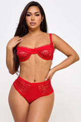Plus Size Lace Lingerie Set