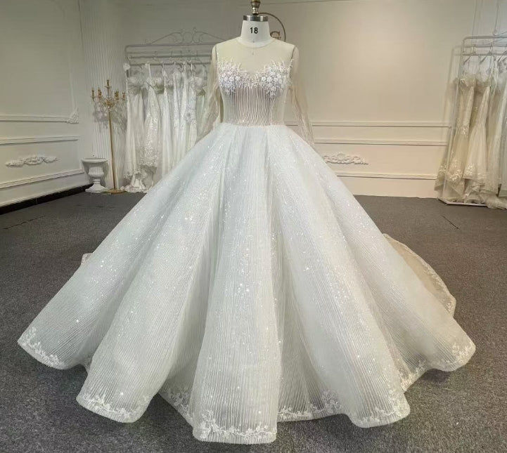 Plus Size Flower Lace Ball Gown Wedding Dress