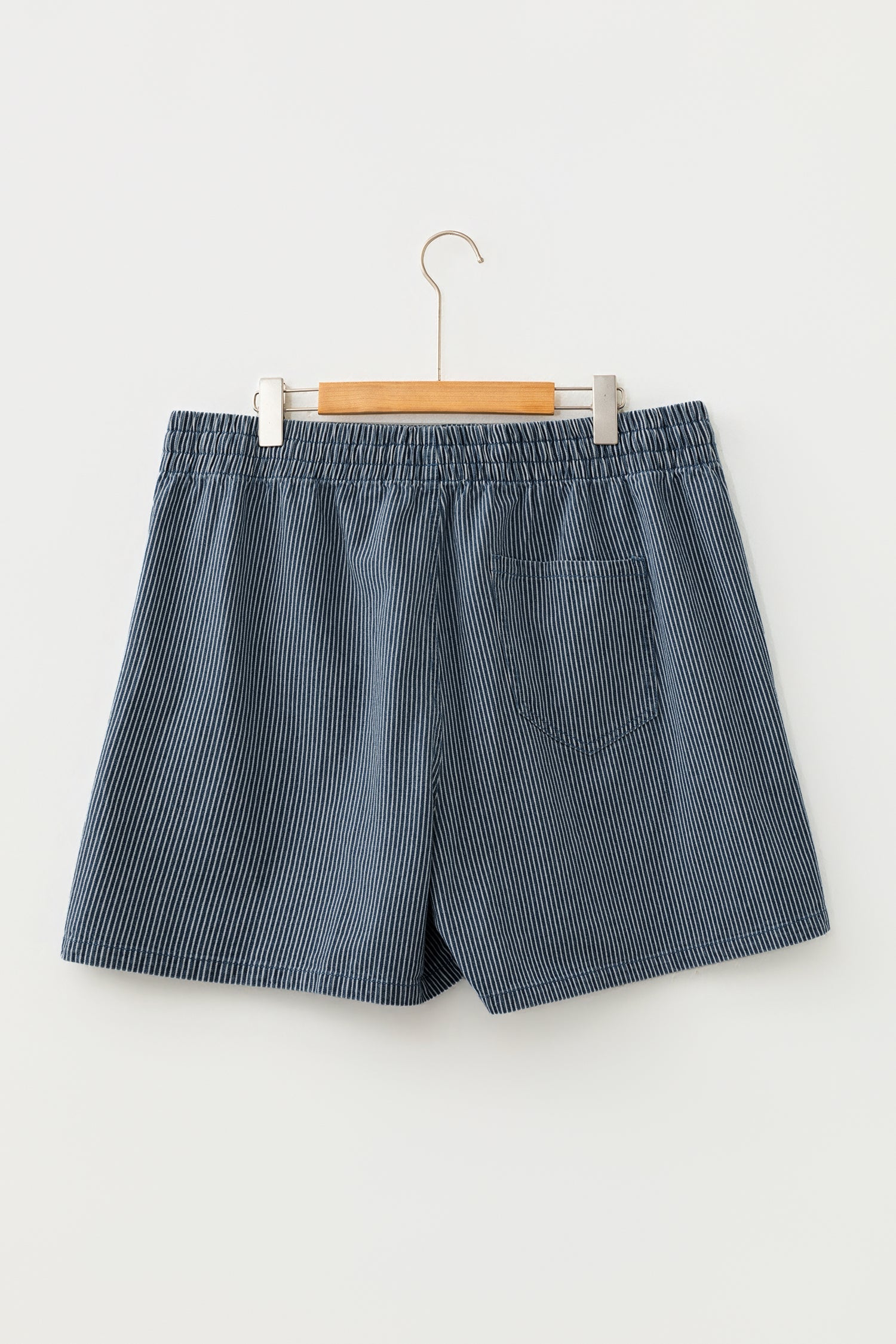 Plus Size Contrast Drawstring Elastic Waist Denim Shorts