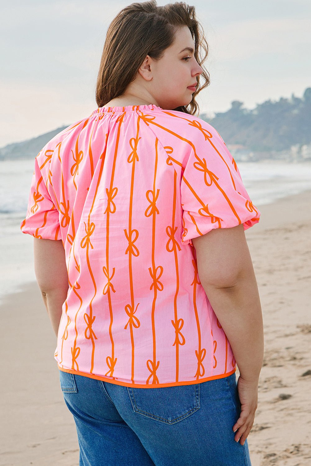 Plus Size Bowknot Print Shirred V Neck Puff Sleeve Blouse