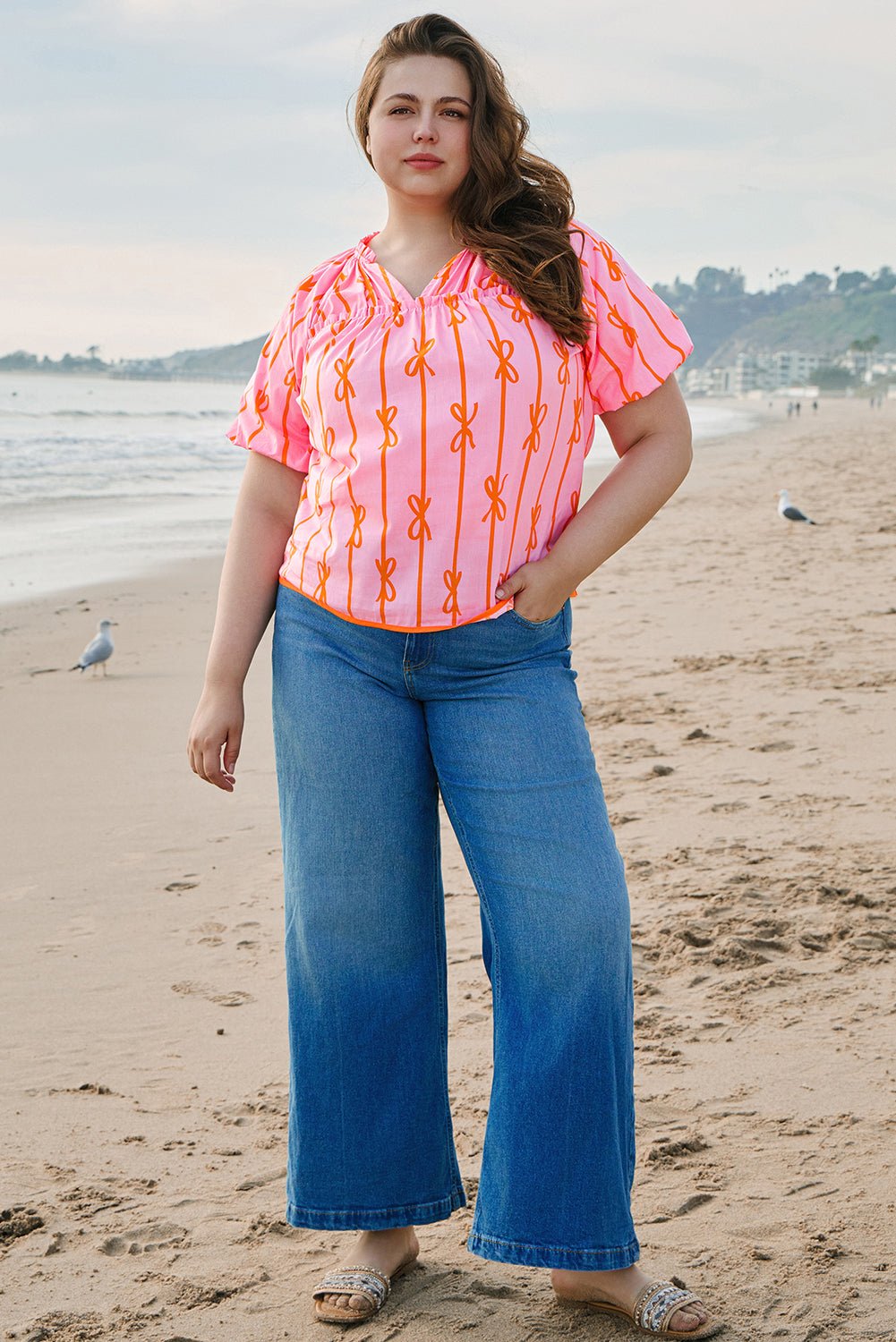 Plus Size Bowknot Print Shirred V Neck Puff Sleeve Blouse