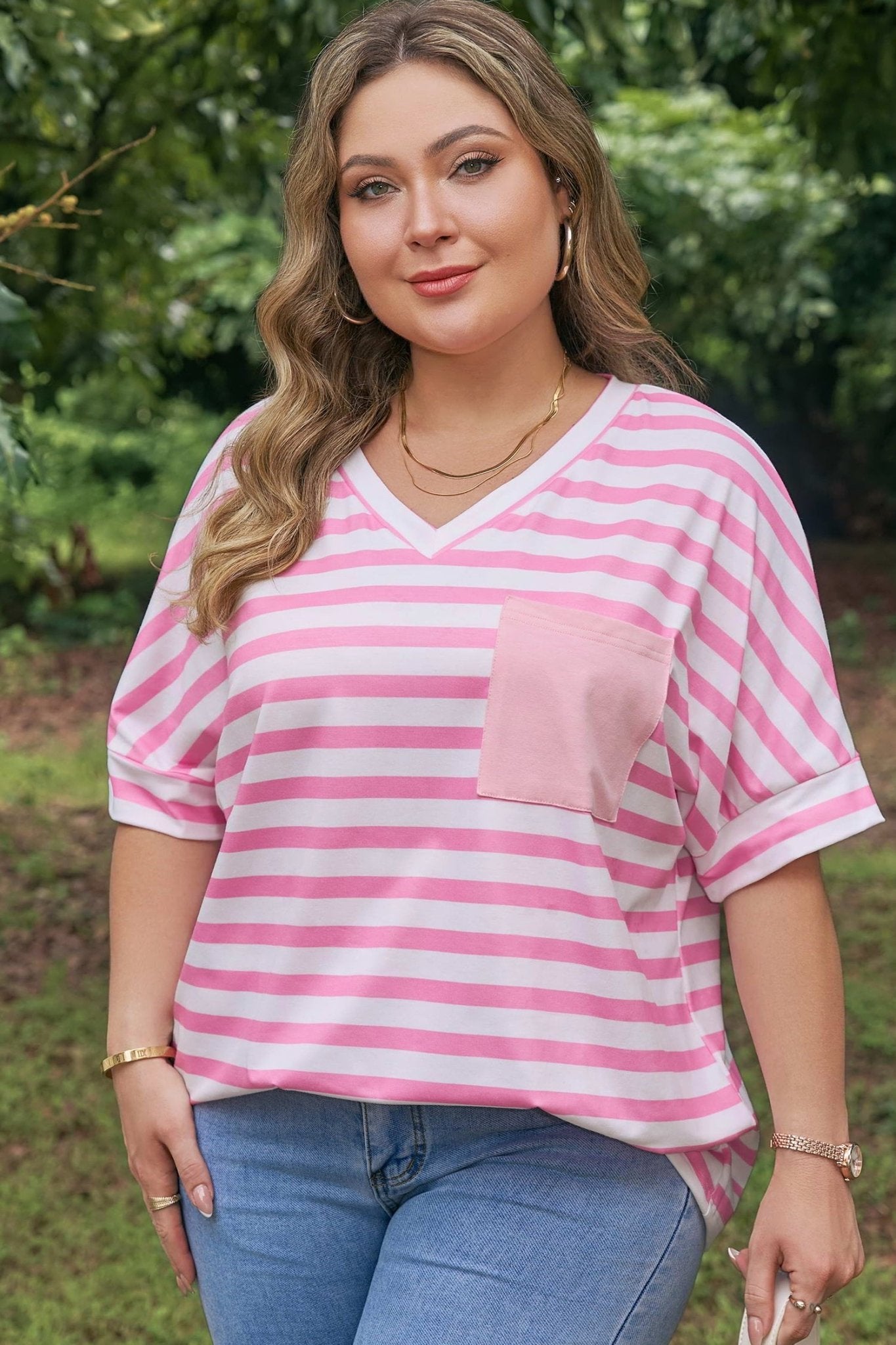Plus Size Colorblock V-Neck Tee