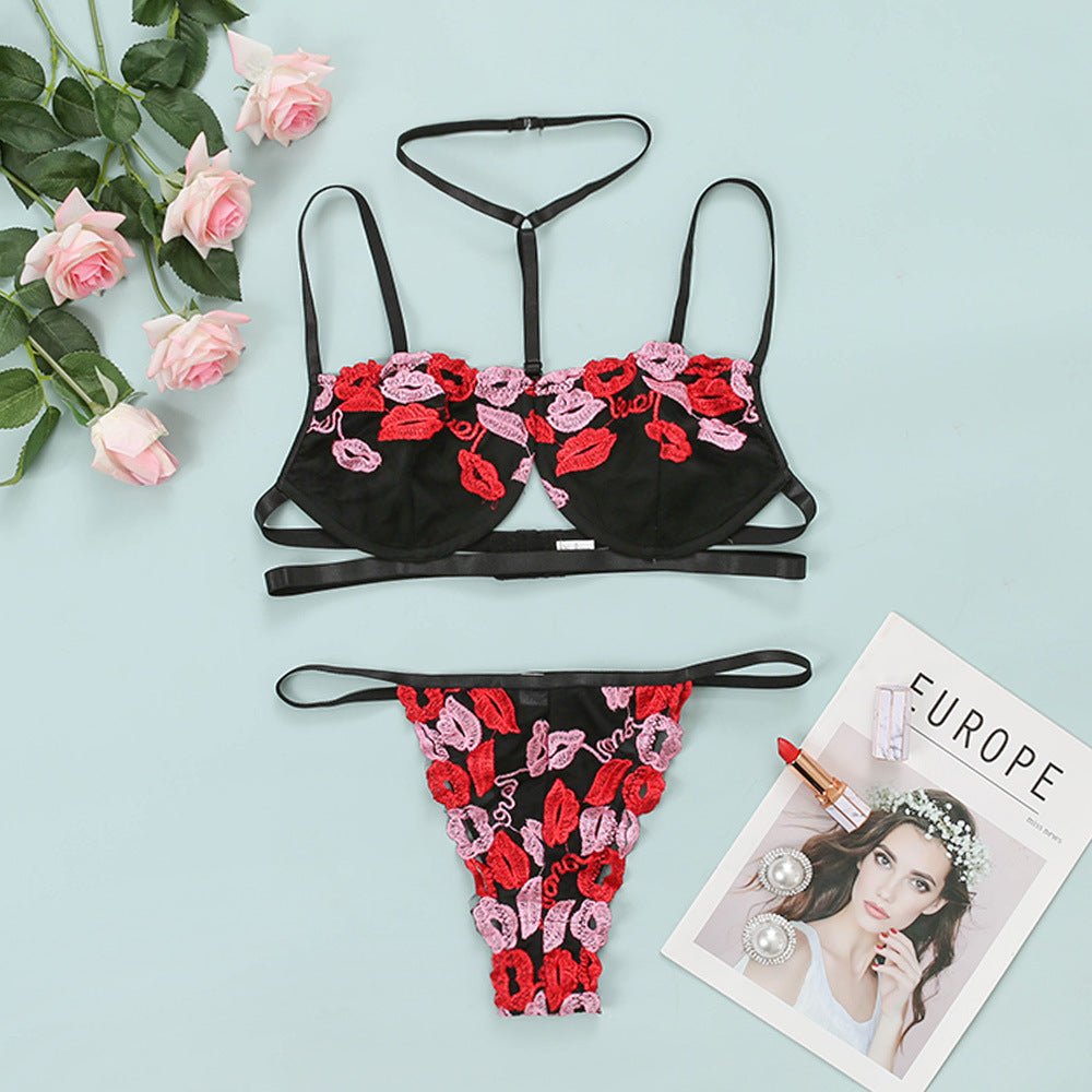 Plus Size Embroidered Halterneck Lingerie Set